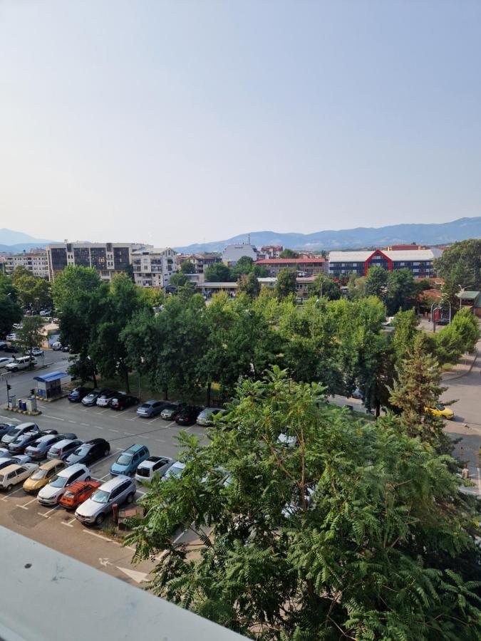 Comfy Center Apartment Skopje Exteriör bild